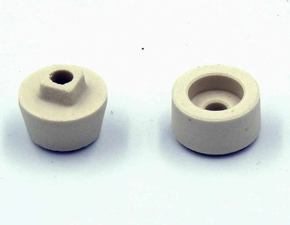 Male and Female Insulators for D-5/10